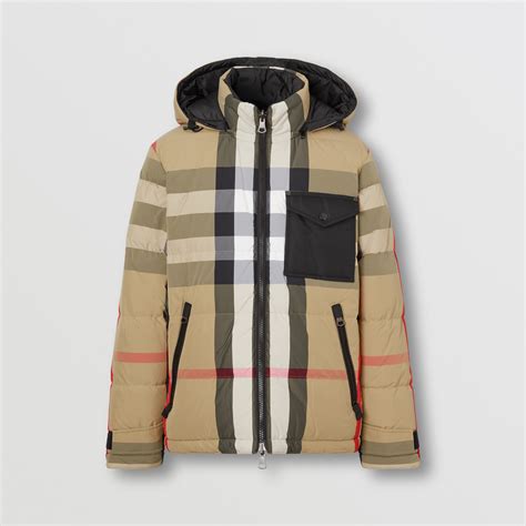 burberry herren jacke beige|Burberry hooded puffer jacket.